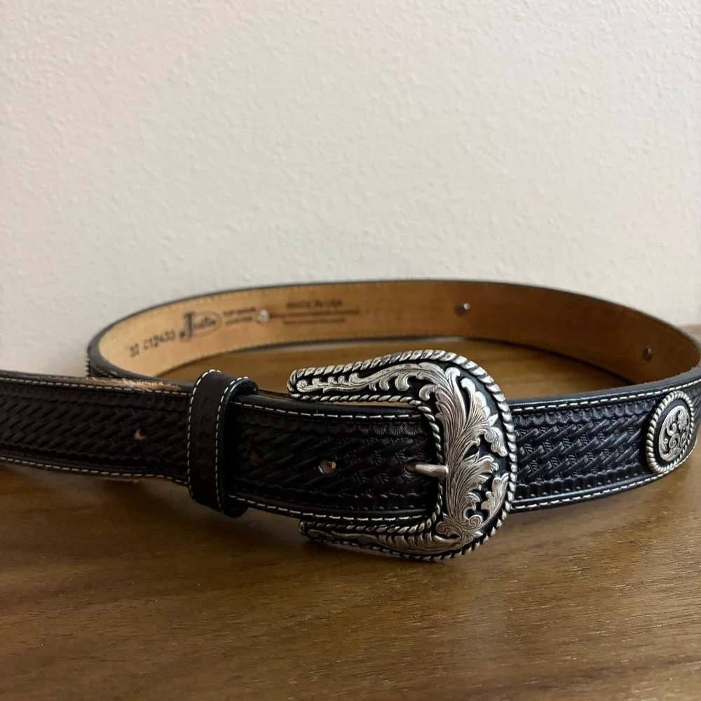 Justin Belt 32 Men Black Leather Basketweave Western Concho Silver Buckle USA